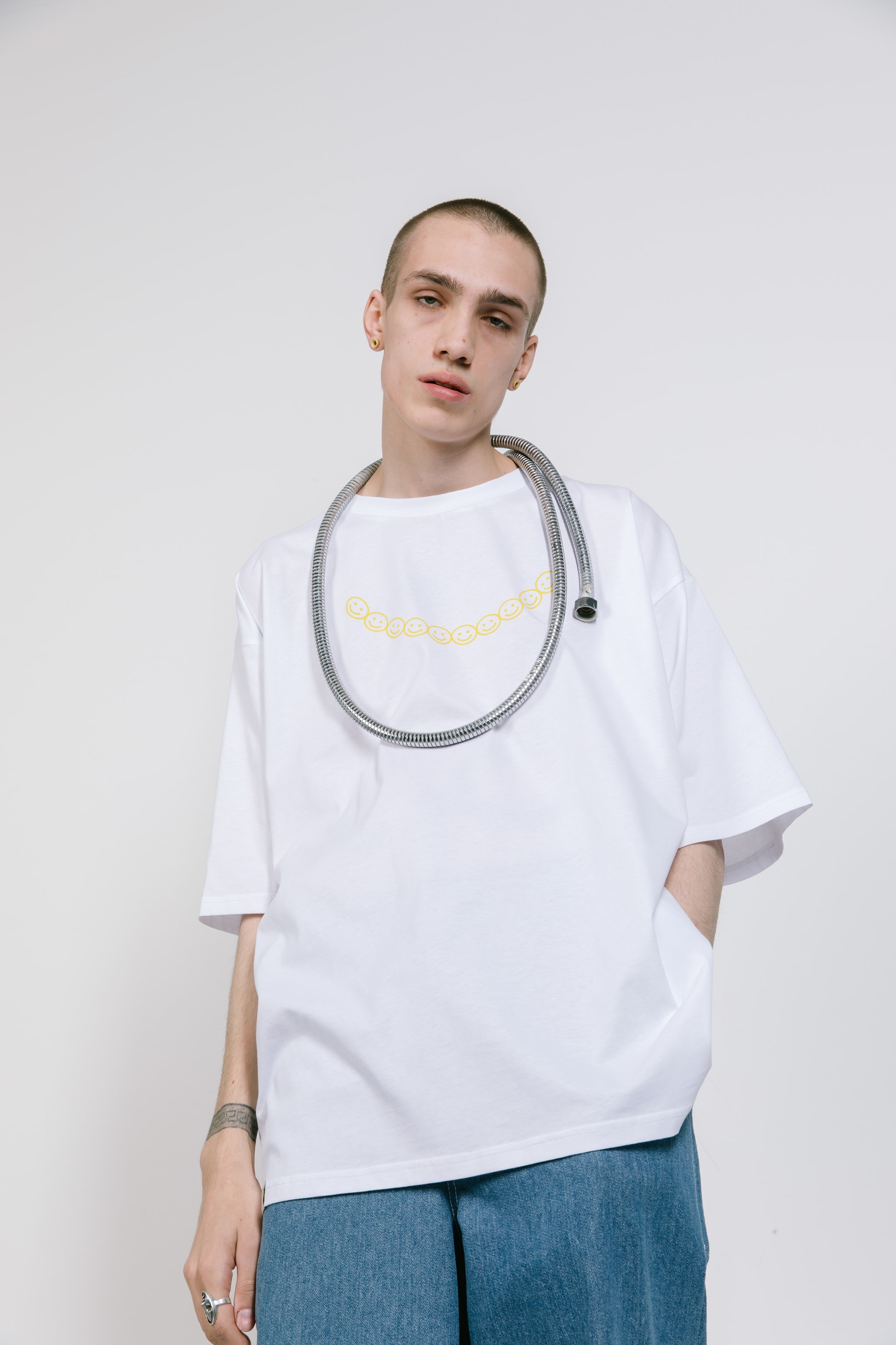 kultrab-smile-t-shirt-look-1.jpg
